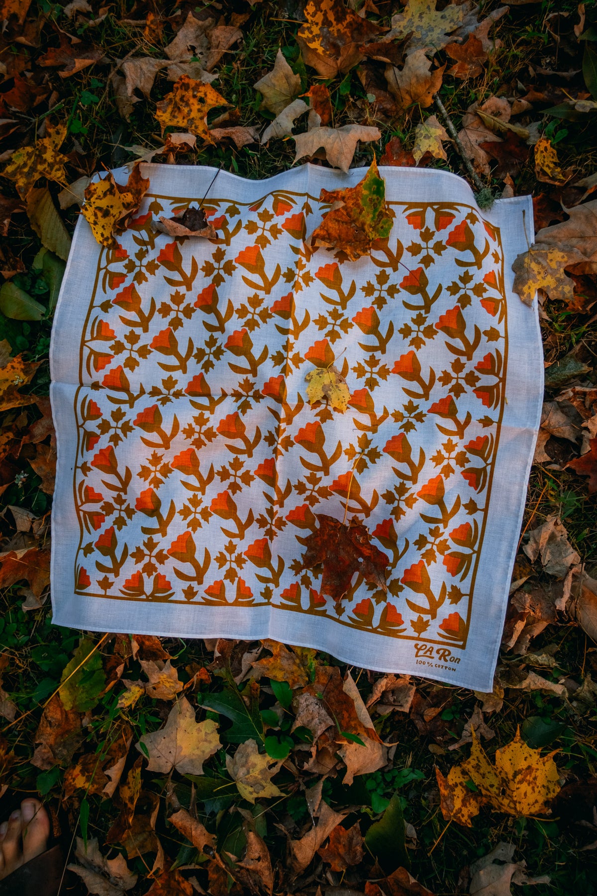 LaRon's Tulips and Holly Bandana
