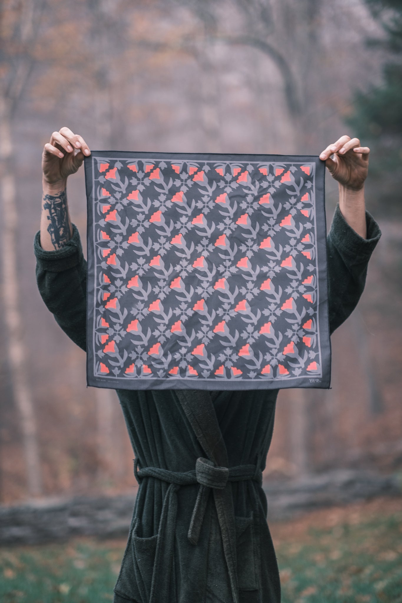 LaRon's Tulips and Holly Bandana