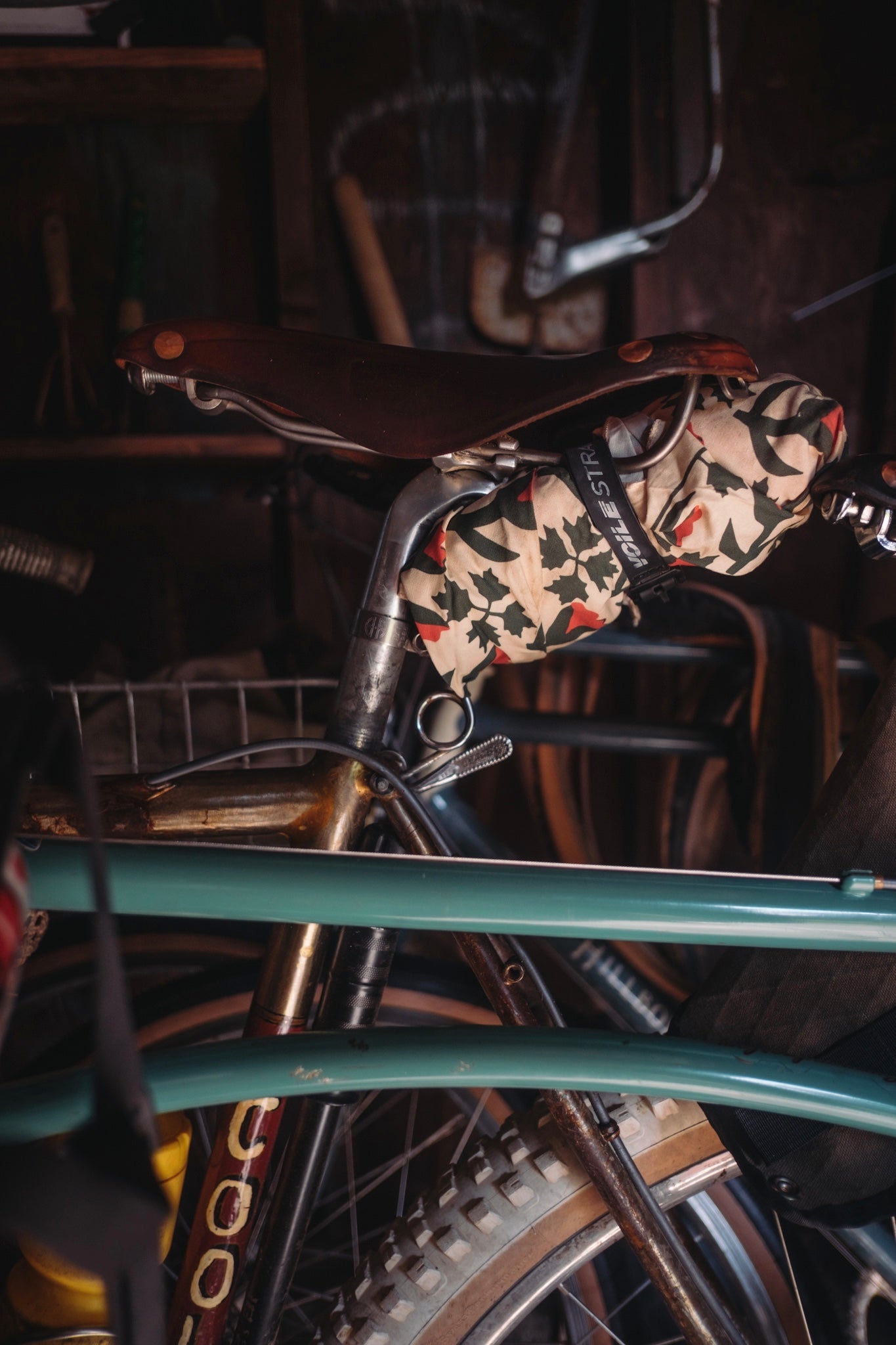 LaRon's Tulips and Holly Bandana